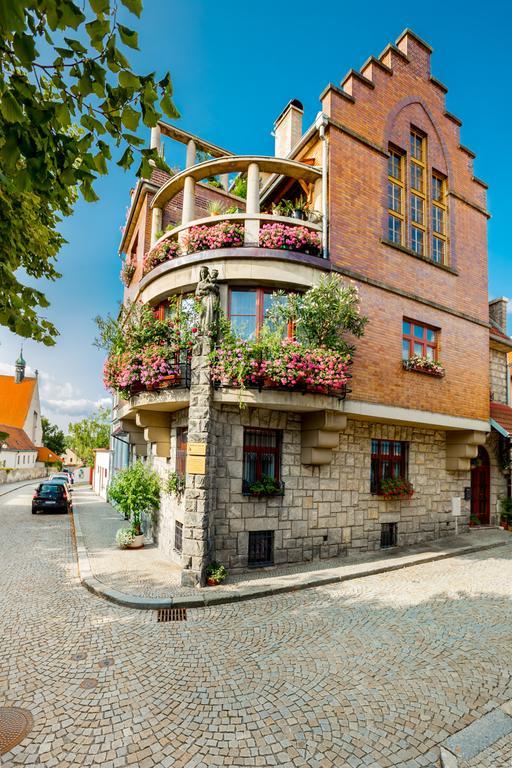 Pstrossova Vila - U Klasterni Zahrady Bechyně Extérieur photo