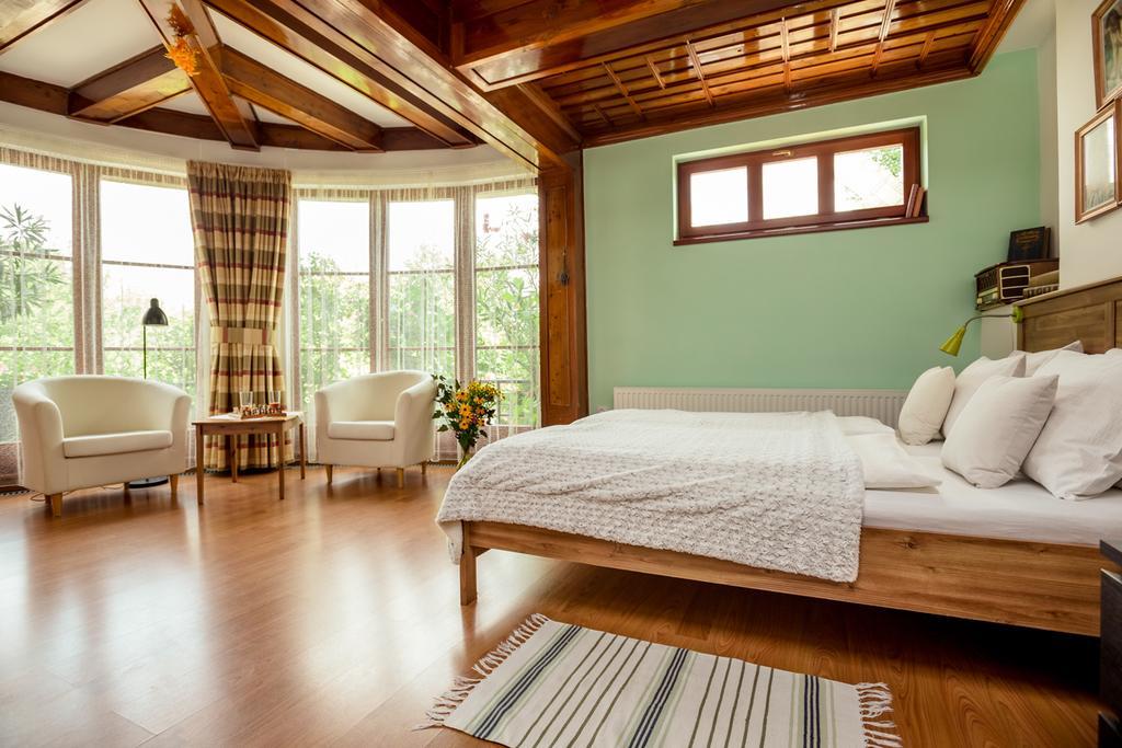 Pstrossova Vila - U Klasterni Zahrady Bechyně Extérieur photo